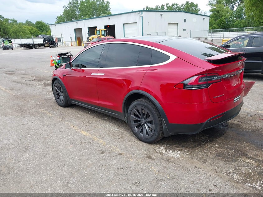 2019 Tesla Model x VIN 5YJXCDE27KF157195 IAAI salvage auction — REAR END, Clear (Michigan), sold $6,700 on 2026-07-09 (photo 3)