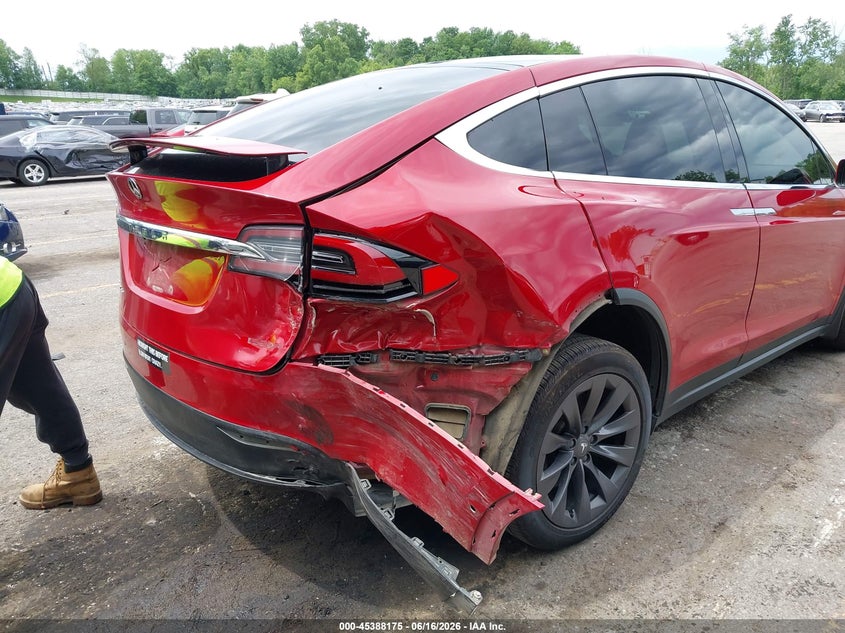 2019 Tesla Model x VIN 5YJXCDE27KF157195 IAAI salvage auction — REAR END, Clear (Michigan), sold $6,700 on 2026-07-09 (photo 6)