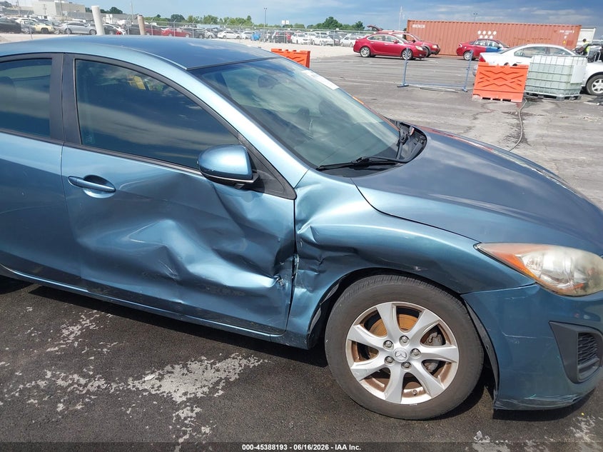 2011 Mazda 3 VIN JM1BL1VF1B1405400 IAAI salvage auction — RIGHT SIDE, Salvage (Missouri), sold $450 on 2026-07-21 (photo 6)