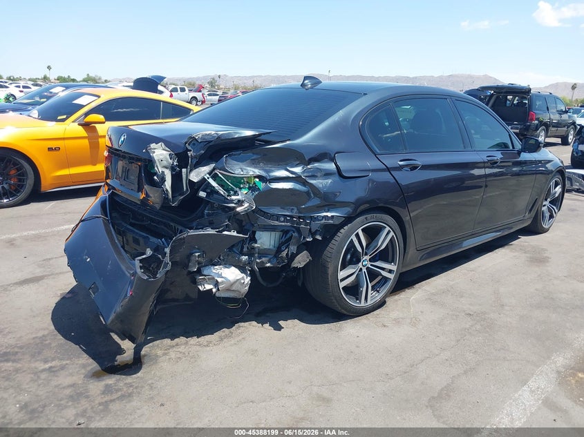 2018 BMW 7er VIN WBA7F0C54JGM22590 IAAI salvage auction — REAR END, Salvage Title, sold $6,575 on 2026-08-18 (photo 4)