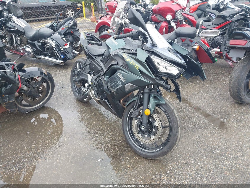 2025 Kawasaki Ninja VIN ML5EXEP18SDAF6916 IAAI salvage auction — FRONT & REAR, Salvage Title, sold $25 on 2026-07-22 (photo 1)