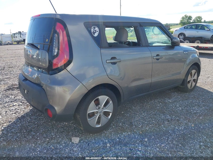 2015 Kia Soul VIN KNDJN2A29F7201171 IAAI salvage auction — NORMAL WEAR, Clear (Pennsylvania), sold $425 on 2026-07-29 (photo 4)