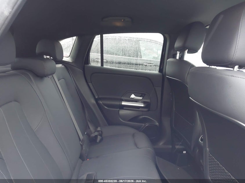 2025 Mercedes-benz Gla-klasse VIN W1N4N4HB8SJ735623 IAAI salvage auction — LEFT FRONT, Salvage Title, sold $19,600 on 2026-08-12 (photo 8)