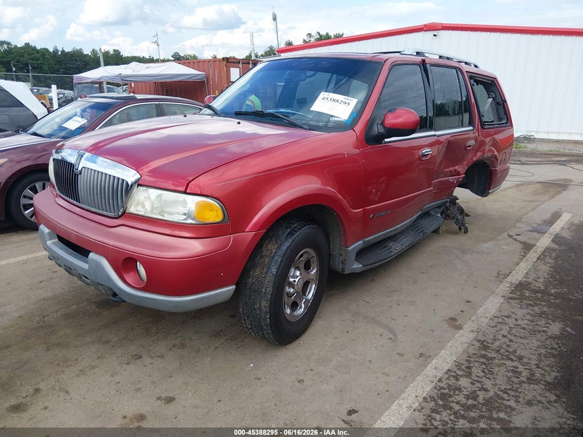 2002 Lincoln Navigator VIN 5LMFU28R62LJ11224 IAAI salvage auction — REAR END, Salvage (Mississippi), sold $500 on 2026-07-09 (photo 2)