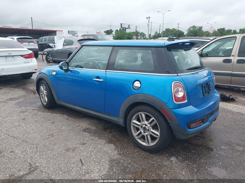 2011 Mini Cooper VIN WMWSV3C50BTY13016 IAAI salvage auction — RIGHT FRONT, Salvage (Texas), sold $600 on 2026-08-13 (photo 3)