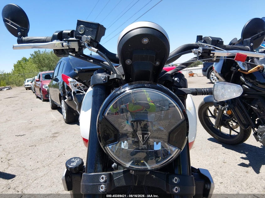 2022 Triumph motorcycle Trident 660 VIN SMTL10UL8NTAV7233 IAAI salvage auction — UNKNOWN, Salvage (New Mexico), sold $2,250 on 2026-07-14 (photo 8)