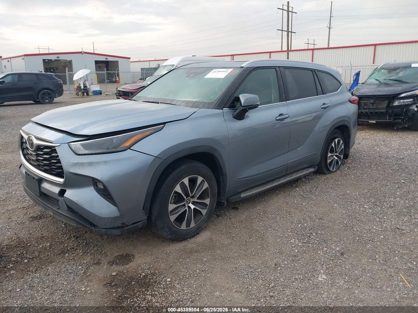 2022 Toyota Highlander VIN 5TDGZRAHXNS095748 IAAI salvage auction — RIGHT REAR, Salvage (Louisiana), sold $15,350 on 2026-07-15 (photo 2)