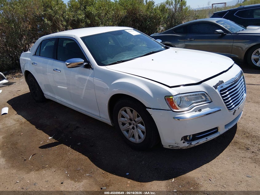2013 Chrysler 300c VIN 2C3CCAEG8DH621587 — IAAI salvage auction photo