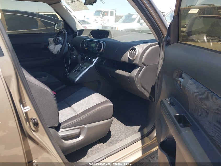2012 Scion Xb VIN JTLZE4FE7CJ004858 IAAI salvage auction — NORMAL WEAR, Wait Title, sold $400 on 2026-09-02 (photo 5)