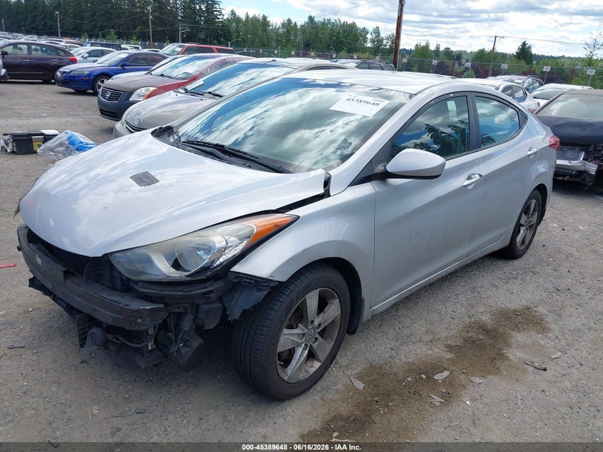 2013 Hyundai Elantra VIN KMHDH4AE7DU840864 IAAI salvage auction — NORMAL WEAR, Clear (Washington), sold $675 on 2026-07-15 (photo 2)