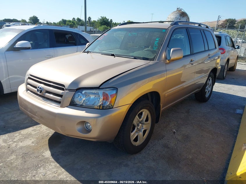 2007 Toyota Highlander VIN JTEGD21A370160661 IAAI salvage auction — NORMAL WEAR, Clear - Dealer Only (California), sold $900 on 2026-07-09 (photo 2)
