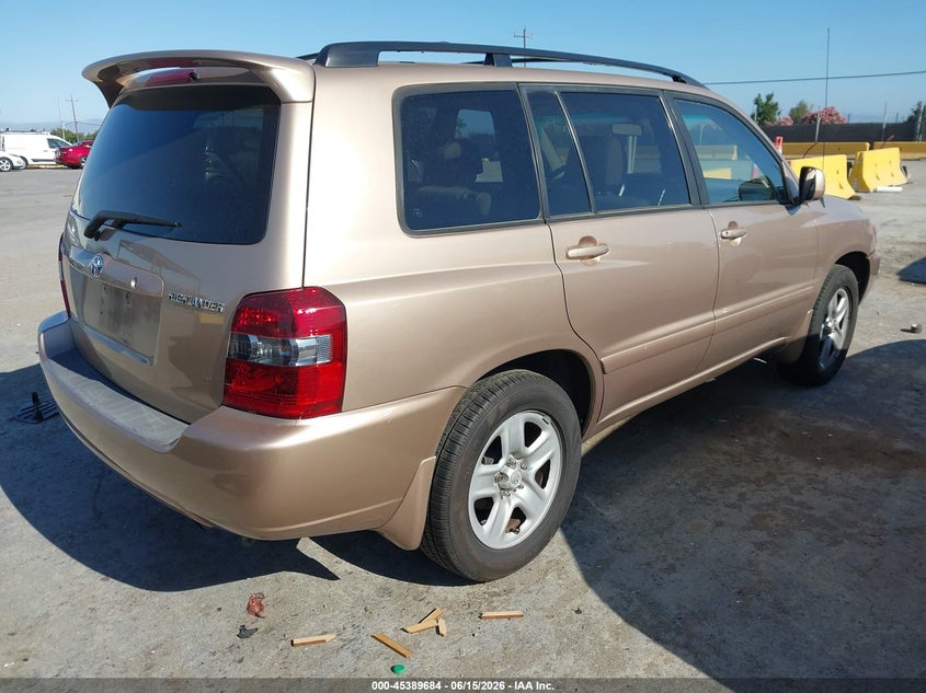 2007 Toyota Highlander VIN JTEGD21A370160661 IAAI salvage auction — NORMAL WEAR, Clear - Dealer Only (California), sold $900 on 2026-07-09 (photo 4)