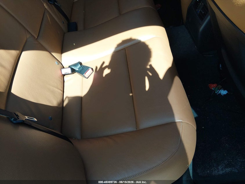 2011 BMW 3 series VIN WBAPK7G59BNN86669 IAAI salvage auction — LEFT SIDE, Salvage (South Carolina), sold $1,800 on 2026-07-28 (photo 8)