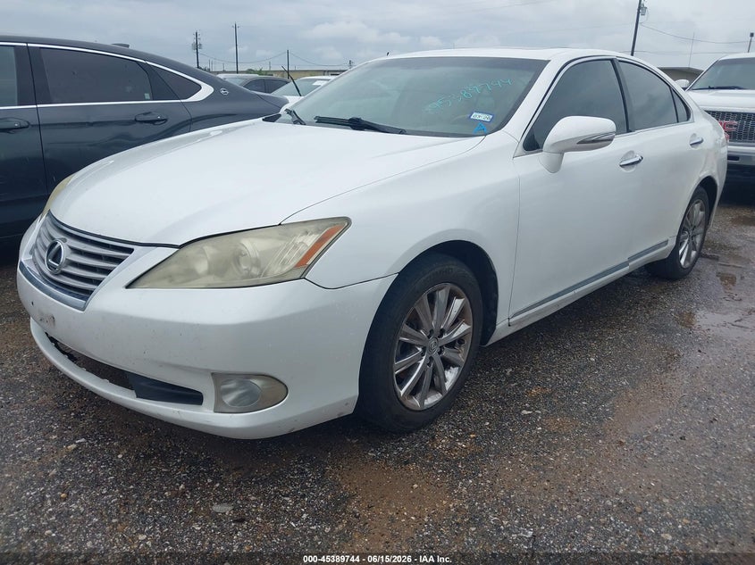 2011 Lexus Es 350 VIN JTHBK1EG0B2445357 IAAI salvage auction — FRONT & REAR, Original (Texas), sold $975 on 2026-07-08 (photo 2)