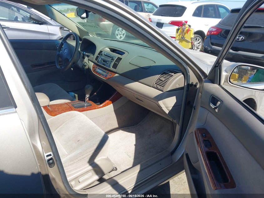 2002 Toyota Camry VIN JTDBE32K420063227 IAAI salvage auction — NORMAL WEAR, Clear - Dealer Only (California), sold $600 on 2026-07-09 (photo 5)