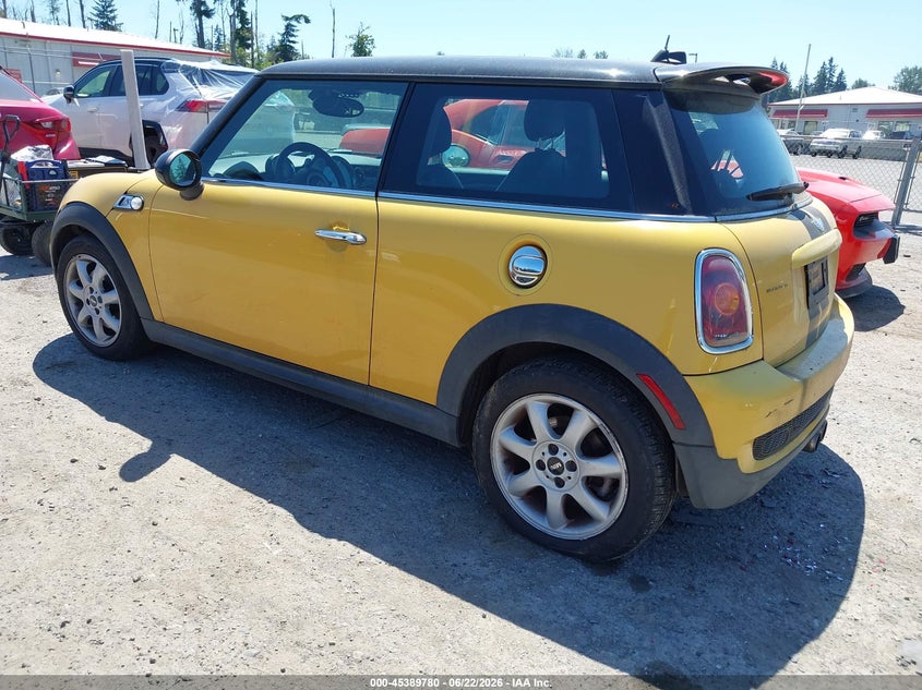2008 Mini Cooper VIN WMWMF73528TV33166 IAAI salvage auction — NORMAL WEAR, Clear (Washington), sold $375 on 2026-07-08 (photo 3)