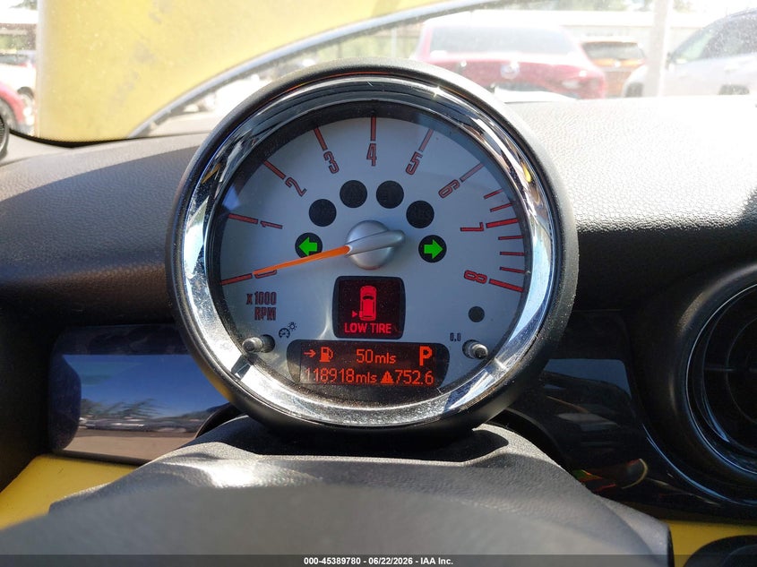 2008 Mini Cooper VIN WMWMF73528TV33166 IAAI salvage auction — NORMAL WEAR, Clear (Washington), sold $375 on 2026-07-08 (photo 7)
