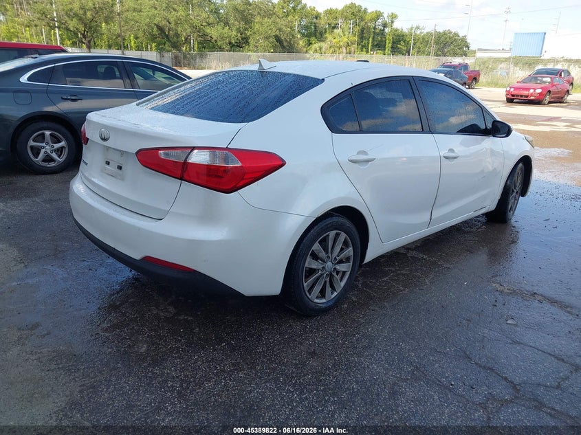 2014 Kia Forte VIN KNAFX4A68E5063709 IAAI salvage auction — RIGHT FRONT, Clear (Florida), sold $1,100 on 2026-07-15 (photo 4)