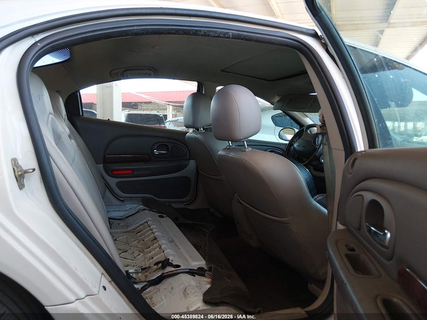 2004 Chrysler 300m VIN 2C3HE66G74H698544 IAAI salvage auction — FRONT END, Clear (Arizona), sold $225 on 2026-07-07 (photo 8)