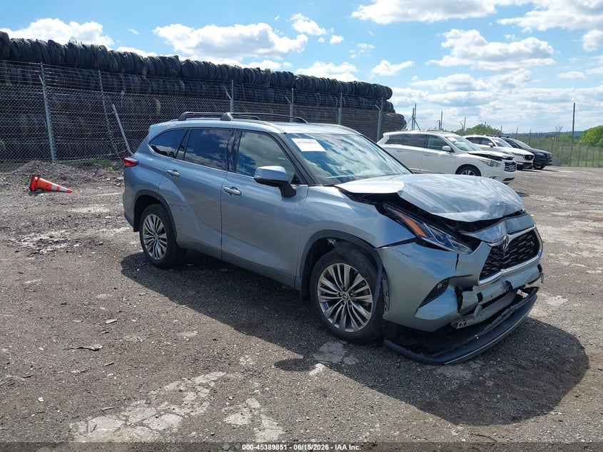 2020 Toyota Highlander VIN 5TDFZRBHXLS048100 IAAI salvage auction — FRONT END, Salvage (Pennsylvania), sold $14,950 on 2026-07-17 (photo 1)