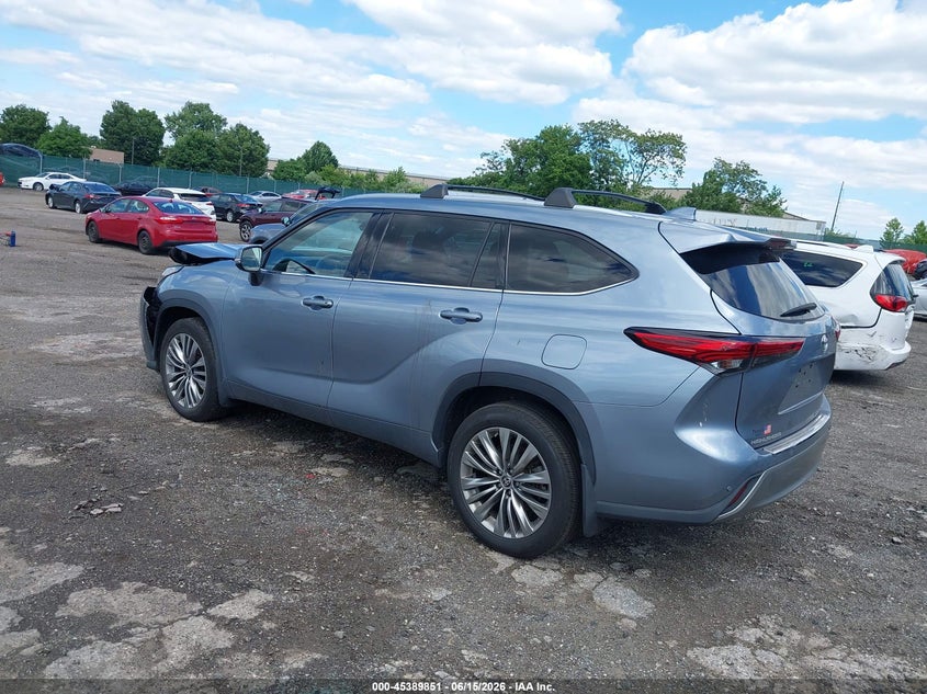 2020 Toyota Highlander VIN 5TDFZRBHXLS048100 IAAI salvage auction — FRONT END, Salvage (Pennsylvania), sold $14,950 on 2026-07-17 (photo 3)