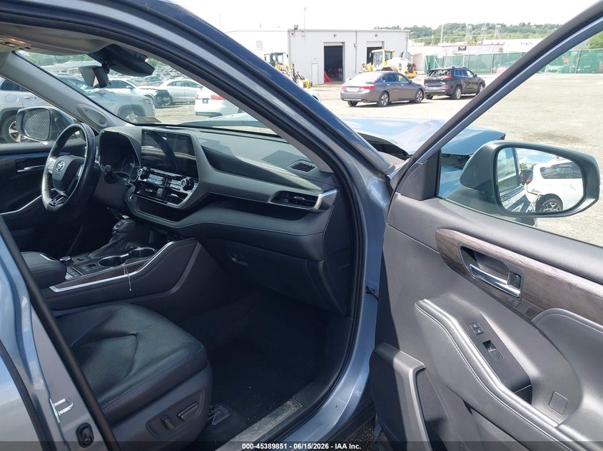 2020 Toyota Highlander VIN 5TDFZRBHXLS048100 IAAI salvage auction — FRONT END, Salvage (Pennsylvania), sold $14,950 on 2026-07-17 (photo 5)