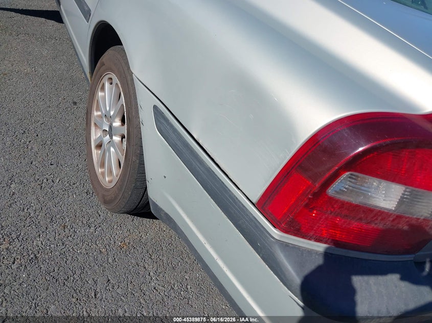 2000 Volvo S80 VIN YV1TS90D9Y1084396 IAAI salvage auction — NORMAL WEAR, Clear (New York), sold $400 on 2026-07-30 (photo 6)