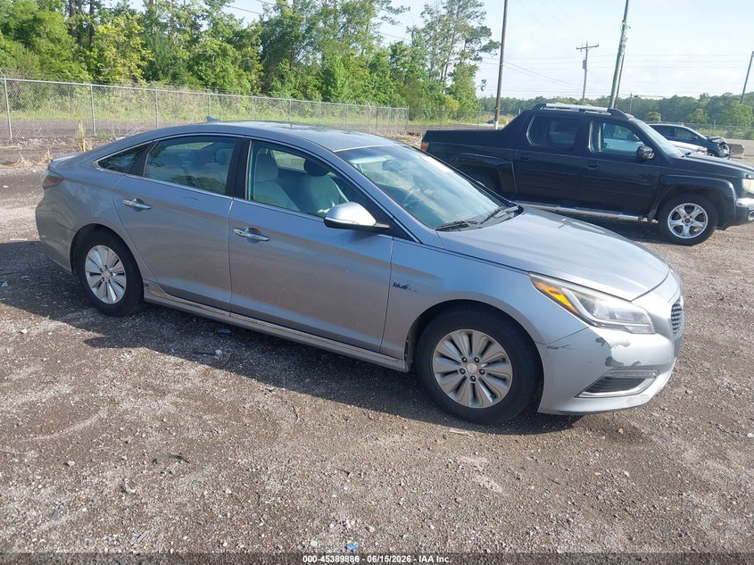 2016 Hyundai Sonata VIN KMHE24L14GA019081 IAAI salvage auction — NORMAL WEAR, Clear (Florida), sold $700 on 2026-07-28 (photo 1)