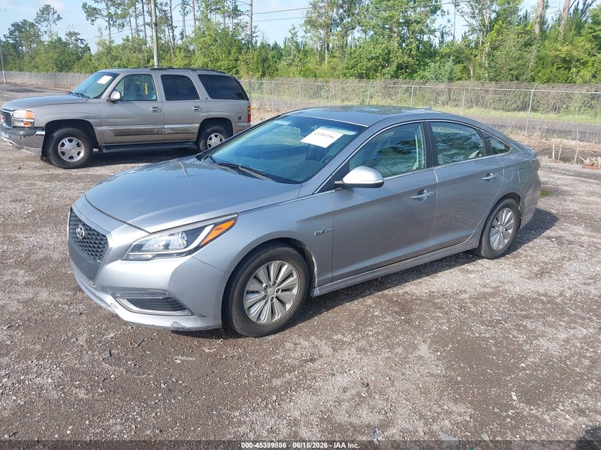 2016 Hyundai Sonata VIN KMHE24L14GA019081 IAAI salvage auction — NORMAL WEAR, Clear (Florida), sold $700 on 2026-07-28 (photo 2)