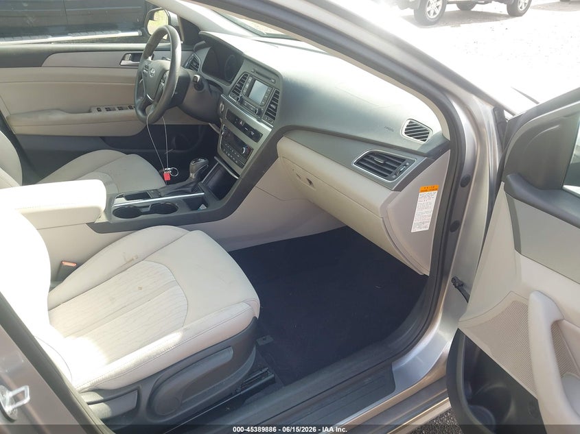 2016 Hyundai Sonata VIN KMHE24L14GA019081 IAAI salvage auction — NORMAL WEAR, Clear (Florida), sold $700 on 2026-07-28 (photo 5)