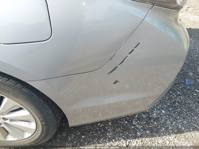 2016 Hyundai Sonata VIN KMHE24L14GA019081 IAAI salvage auction — NORMAL WEAR, Clear (Florida), sold $700 on 2026-07-28 (photo 6)