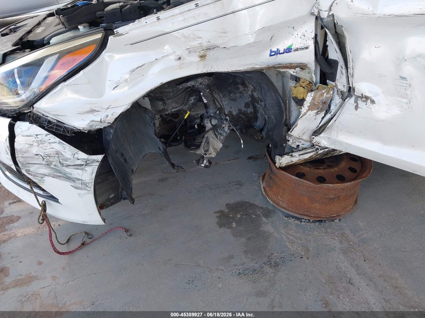 2017 Hyundai Sonata VIN KMHE34L1XHA051242 IAAI salvage auction — LEFT SIDE, Rebuildable (Florida), sold $1,500 on 2026-07-23 (photo 6)