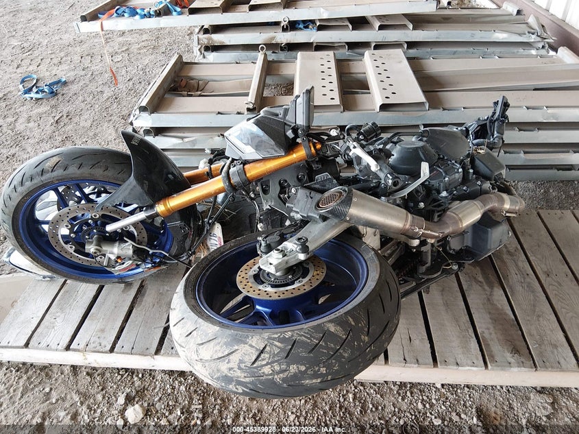 2025 Yamaha Mt VIN JYARN95E0SA002177 IAAI salvage auction — ROLLOVER, Salvage Title, sold $75 on 2026-07-21 (photo 6)