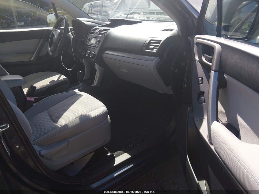 2014 Subaru Forester VIN JF2SJAEC5EH460148 IAAI salvage auction — NORMAL WEAR, Clear (Connecticut), sold $650 on 2026-07-23 (photo 5)