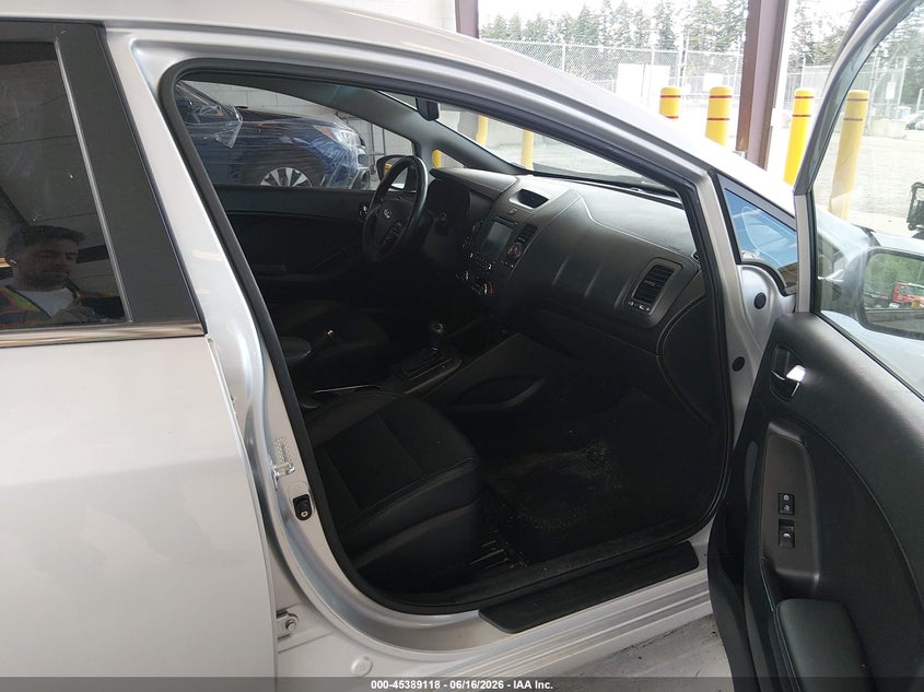 2015 Kia Forte VIN KNAFZ4A80F5373561 IAAI salvage auction — FRONT END, Bill Of Sale (Washington), sold $1,100 on 2026-07-22 (photo 5)