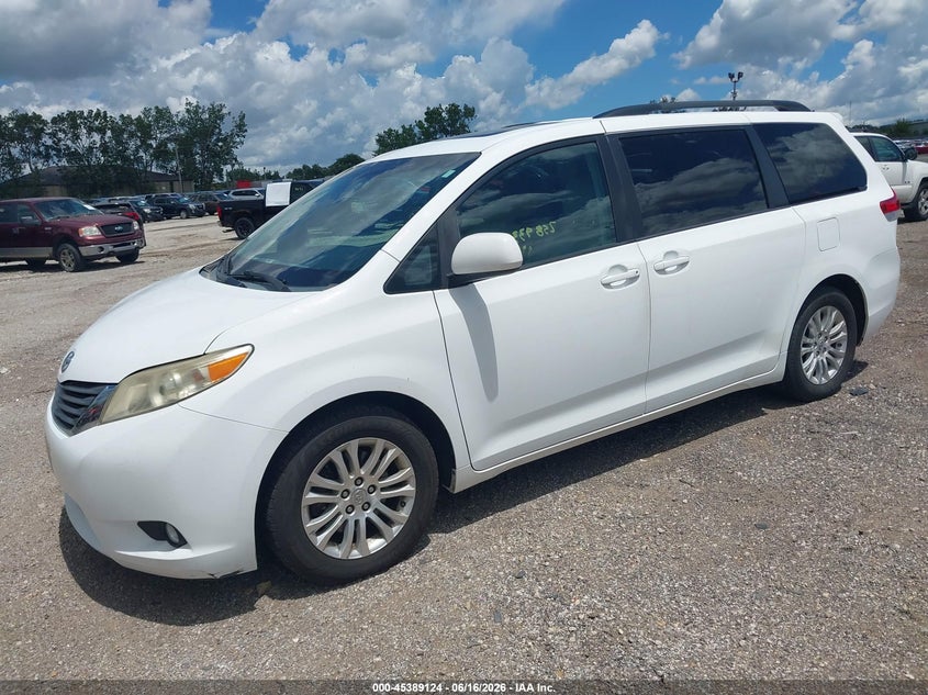 2011 Toyota Sienna VIN 5TDYK3DCXBS127969 IAAI salvage auction — NORMAL WEAR, Clear (Illinois), sold $2,150 on 2026-07-13 (photo 2)