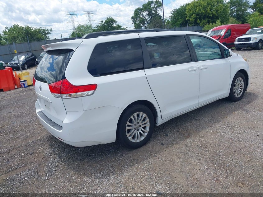 2011 Toyota Sienna VIN 5TDYK3DCXBS127969 IAAI salvage auction — NORMAL WEAR, Clear (Illinois), sold $2,150 on 2026-07-13 (photo 4)