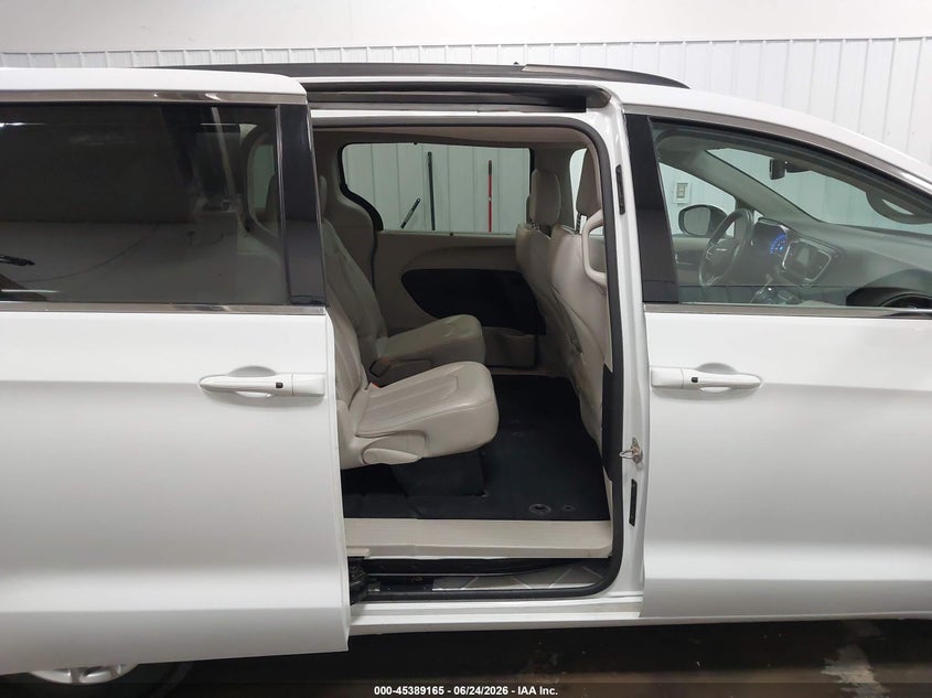 2021 Chrysler Voyager VIN 2C4RC1DG1MR520084 IAAI salvage auction — FRONT END, Regular (South Dakota), sold $3,550 on 2026-07-19 (photo 8)