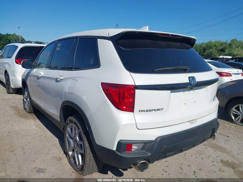 2024 Honda Passport VIN 5FNYF8H54RB010075 IAAI salvage auction — FRONT END, Salvage Title, sold $9,300 on 2026-07-21 (photo 3)