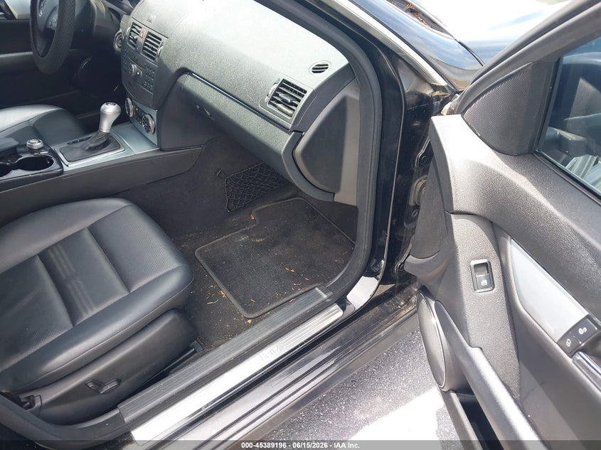 2010 Mercedes-benz C class VIN WDDGF5EBXAR101506 IAAI salvage auction — NORMAL WEAR, Repossession Paperwork (Georgia), sold $50 on 2026-07-15 (photo 5)