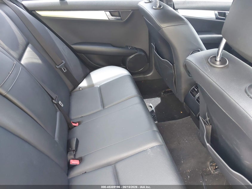2010 Mercedes-benz C class VIN WDDGF5EBXAR101506 IAAI salvage auction — NORMAL WEAR, Repossession Paperwork (Georgia), sold $50 on 2026-07-15 (photo 8)