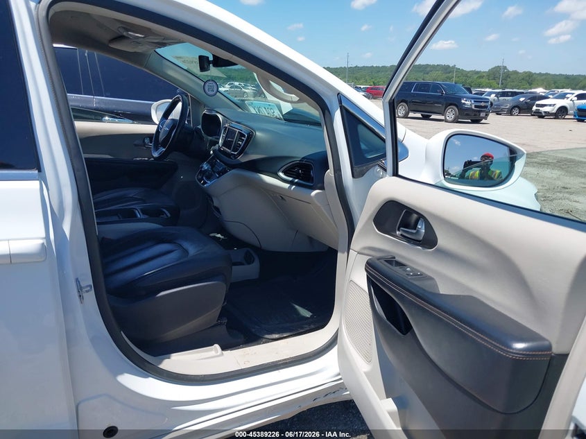 2020 Chrysler Pacifica VIN 2C4RC1BG7LR271453 IAAI salvage auction — FRONT END, Salvage Title, sold $1,350 on 2026-07-12 (photo 5)