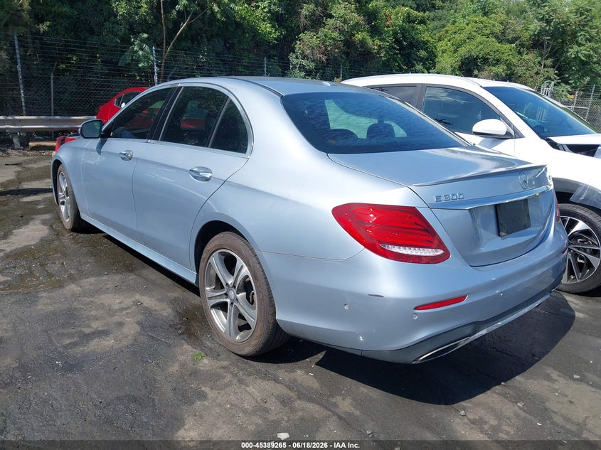 2017 Mercedes-benz E-klasse VIN WDDZF4KB0HA217328 IAAI salvage auction — ENGINE DAMAGE, Salvage (North Carolina), sold $4,300 on 2026-07-23 (photo 3)