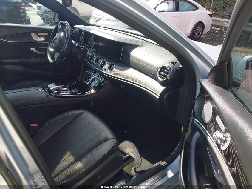 2017 Mercedes-benz E-klasse VIN WDDZF4KB0HA217328 IAAI salvage auction — ENGINE DAMAGE, Salvage (North Carolina), sold $4,300 on 2026-07-23 (photo 5)