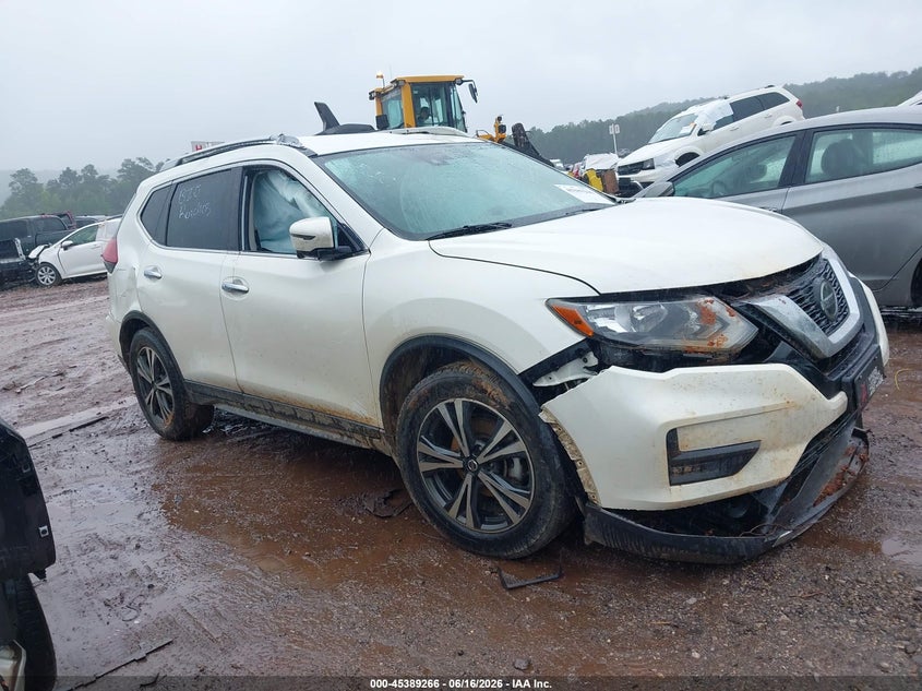 2020 Nissan Rogue VIN JN8AT2MT6LW010226 IAAI salvage auction — FRONT END, Salvage Title, sold $900 on 2026-08-26 (photo 1)