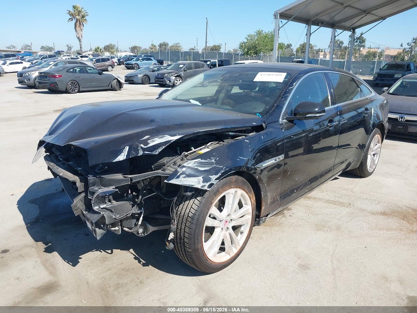 2019 Jaguar Xj VIN SAJWA2G73K8W18148 IAAI salvage auction — FRONT END, Salvage (California), sold $3,600 on 2026-08-02 (photo 2)
