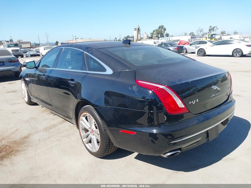 2019 Jaguar Xj VIN SAJWA2G73K8W18148 IAAI salvage auction — FRONT END, Salvage (California), sold $3,600 on 2026-08-02 (photo 3)