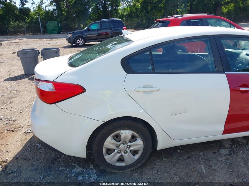 2016 Kia Forte VIN KNAFK4A6XG5620072 IAAI salvage auction — NORMAL WEAR, Clear (Georgia), sold $475 on 2026-07-17 (photo 6)