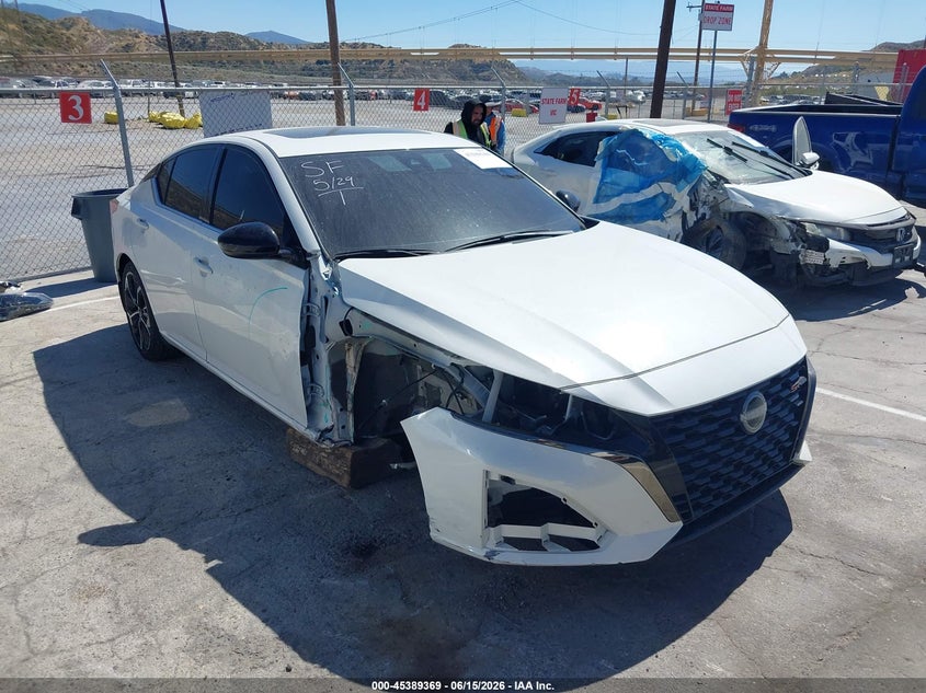 2024 Nissan Altima VIN 1N4BL4CV0RN316924 IAAI salvage auction — RIGHT FRONT, Salvage Title, sold $7,500 on 2026-07-29 (photo 1)