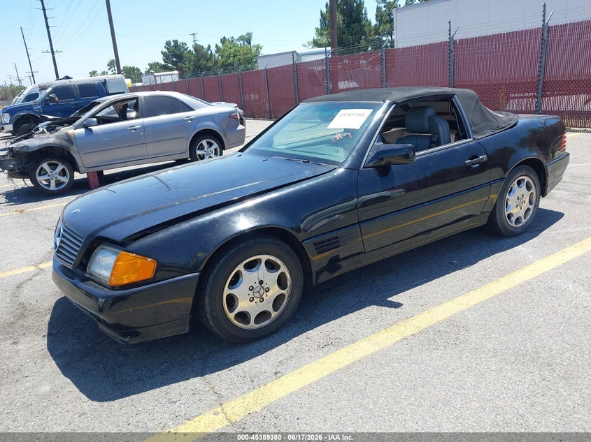 1993 Mercedes-benz 500 VIN WDBFA67E9PF084952 IAAI salvage auction — NORMAL WEAR, Clear (California), sold $75 on 2026-07-28 (photo 2)